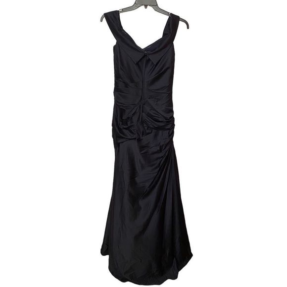 La Femme Navy Blue Off the Shoulder Ruched Satin Trumpet Gown Size 8 NWOT - Picture 3 of 10